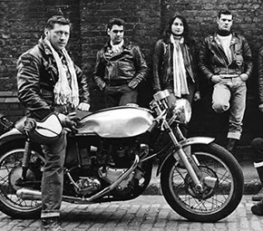 春季新品｜搞定春天，只需要一件皮夹克